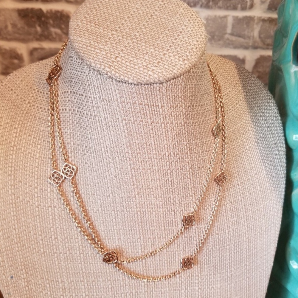 Rare Kendra Scott Devalyn Station Necklace